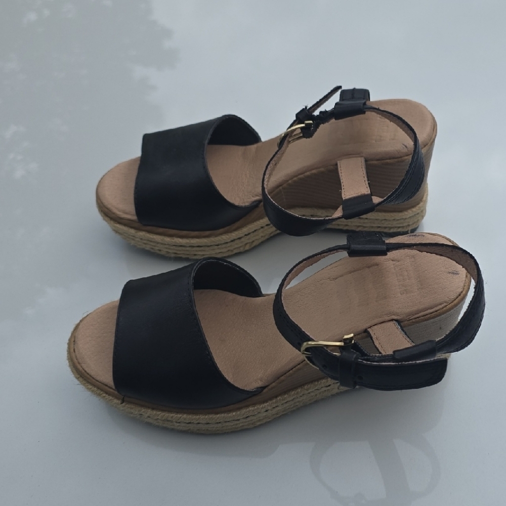 Sperry Black and Tan Espadrilles with Cushioned Comfort